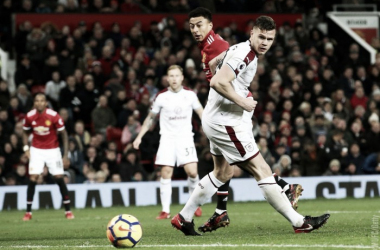 Premier League - Lo united si salva al 90': Lingard doma l'ottimo Burnley (2-2)
