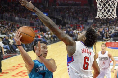 Paul suona la carica e sono 8 di fila, i Clippers battono gli Hornets 97-83