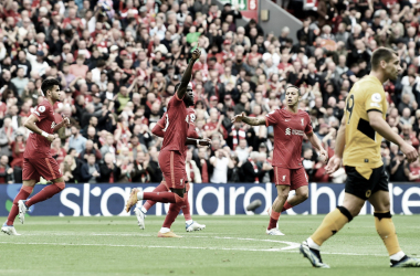 Liverpool celebrando un gol contra el Wolves. Fuente: Liverpool.