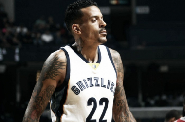 La NBA sanciona a Matt Barnes por su incidente con Fisher