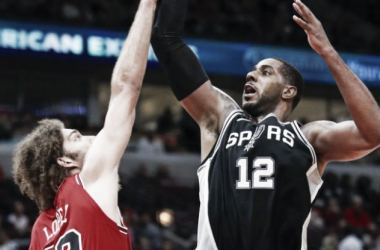 NBA, successi esterni per Spurs e Pistons a Chicago e New York