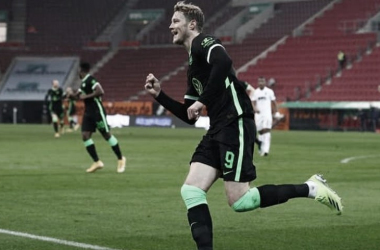 Com emoção, Wolfsburg supera Augsburg e segue em ascensão na Bundesliga