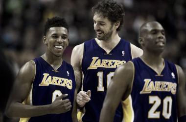 Nick Young da la victoria a los Lakers en Toronto