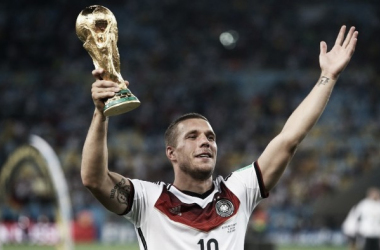 Lukas Podolski announces retirement from international football