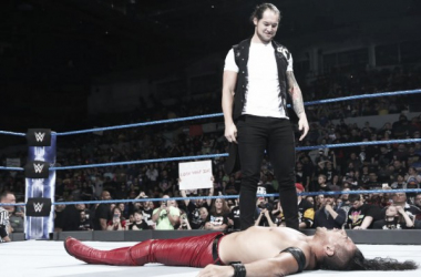 Baron Corbin amarga la victoria de Nakamura