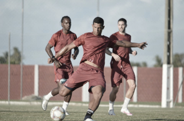 Lucão celebra fase positiva no início de temporada pelo CRB