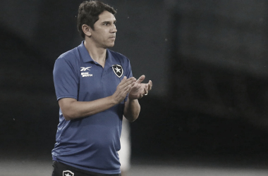 Após derrota, Lúcio Flávio projeta futuro do Botafogo no Brasileirão: "Vamos recuperar essa questão emocional e mental"