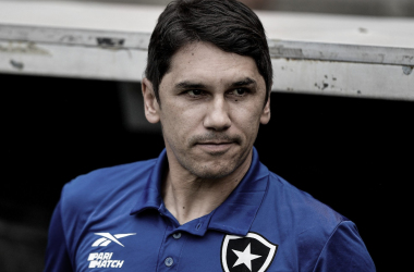 Lúcio Flávio se despede e confirma Tiago Nunes no comando do Botafogo
