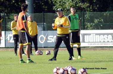 Udinese, Delneri: "Non è ancora uno scontro salvezza, ma bisogna vincere"