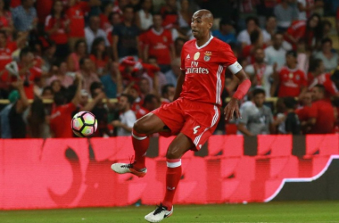 Luisão: &quot;Todo el mérito va para el Benfica&quot;