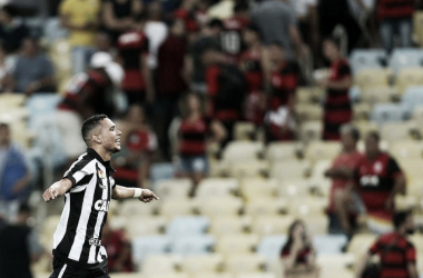 Jovem e 'aposta' para 2018, Luiz Fernando 'se encontra' em momento decisivo para Botafogo