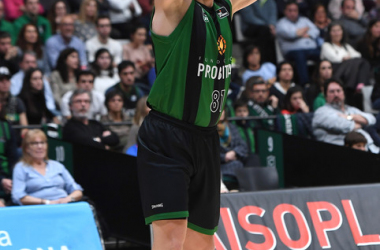 Luke Harangody rescinde su contrato con el Joventut