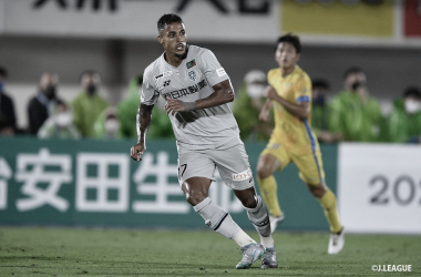 Lukian projeta crescimento do Avispa Fukuoka na sequência do Campeonato Japonês