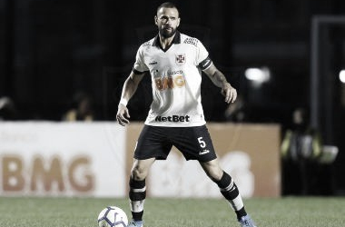 Leandro Castán lamenta desempenho do Vasco após ser derrotado pelo Corinthians: “Jogamos muito mal”