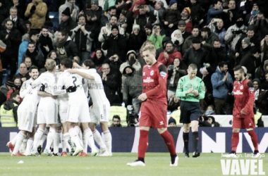 La última vez que el Madrid venció dos veces al Sevilla en Liga fue campeón