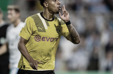 Donyell Malen - autor do primeiro gol e destaque da partida (Reprodução Borussia Dortmund)