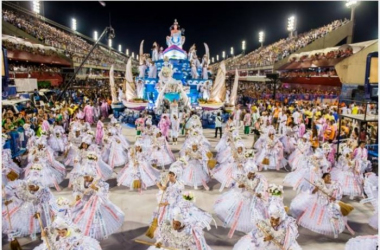 VAVEL Carnaval escolhe samba da Mangueira como o melhor do grupo Especial de 2018
