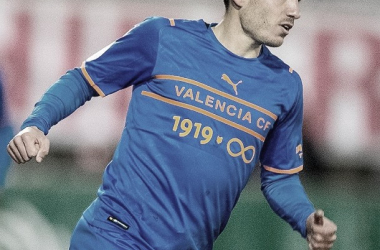 Manu Vallejo celebra su gol ante el Arenteiro | Foto: Valencia CF