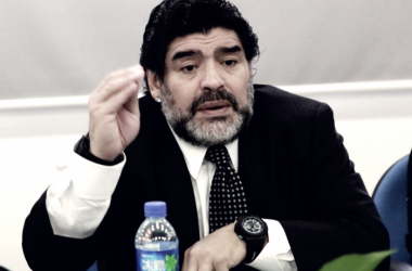 Maradona indica la strada al Napoli: "Squadra da Scudetto, deve seguire Sarri"