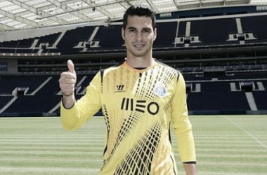 Andrés es oficialmente futbolista del Oporto y la llegada de Nekounam se retrasa