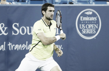 Cilic solventa el trámite