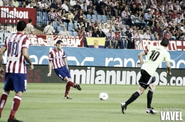 Mario Suárez se resiente de la rodilla y será baja ante el Athletic