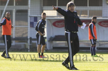 Martín Monreal cita a 22 jugadores y tendrá que descartar a cuatro