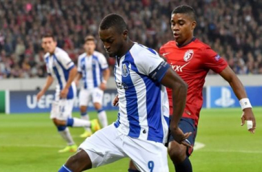 Porto 2-0 Lille (Agg 3-0): Goals from Martinez and Brahimi earn Porto a place in group stages