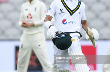 England v Pakistan: First Test, Day Two - Pakistan take charge thanks to Shan Masood and new ball