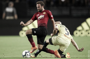 Manchester United comienza la gira con un empate