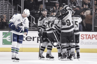 Los Angeles Kings hang on in the shootout to defeat Vancouver Canucks 4-3