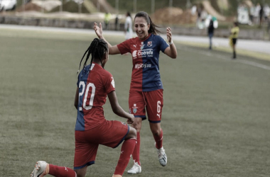 Las 'poderosas' se llevaron el triunfo en el clásico femenino