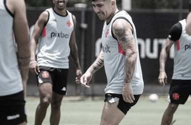 Desafios e substituições: Vasco tem retorno de Medel contra o Corinthians