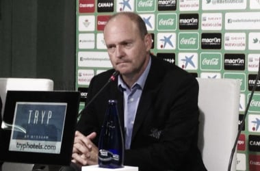 Pepe Mel: “La primera parte de mi equipo me ha dado vergüenza”