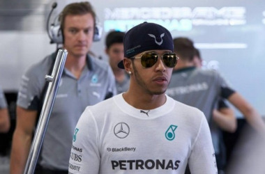Hamilton, ancora polemiche con la Mercedes