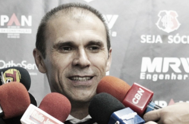 Milton Mendes exalta melhora no nível técnico do Santa Cruz contra o Vasco