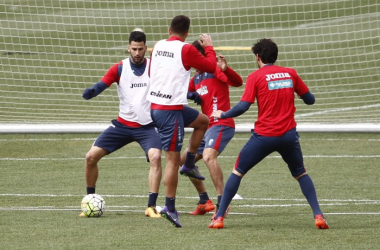 El Granada CF prepara con seis entrenamientos su visita a San Mamés