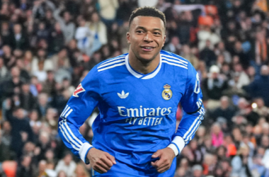 Arbeloa mira a Mbappé en la cuenta atrás