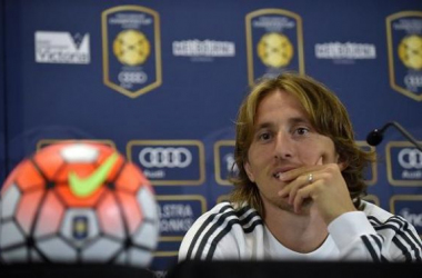 Modric: &quot;Ramos es el mejor, nuestro capitán, un líder. Ojalá se quede&quot;