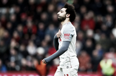 Com hat-trick de Salah, Liverpool goleia Bournemouth e assume ponta da Premier League