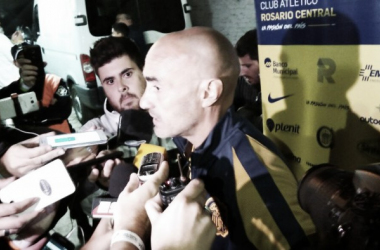 Paolo Montero: "Hay que cerrar los partidos para no sufrir"