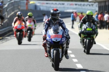 Los pilotos de MotoGP, obligados a hacer un cambio de moto en la carrera