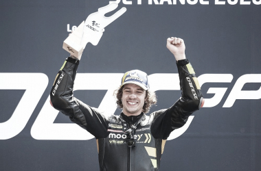 El podio del GP de Francia MotoGP al habla: Bezzecchi se quita el bigote