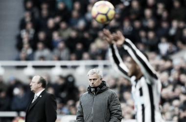 Previa Manchester United - Newcastle: duelo de entrenadores en peligro