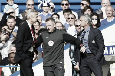 Mourinho empurra Chelsea na liderança e Wenger empurra Mourinho