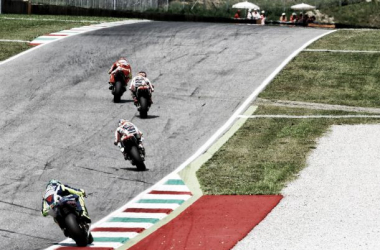 Lorenzo, Márquez y Rossi por los suelos de Mugello en el test de Michelin