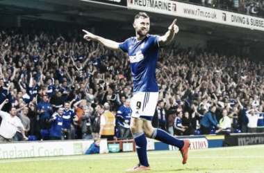 Murphy ends transfer speculation with new Ipswich contract