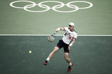 Murray reacciona a tiempo y sigue vivo en Río