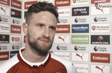 Mustafi: “Los números no ayudan si no alcanzas el objetivo a final de temporada”