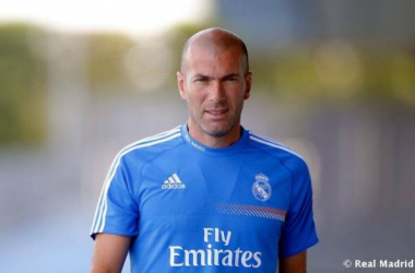 Zidane: &quot;Cristiano Ronaldo es un ejemplo para todos los que entrenan con él&quot;